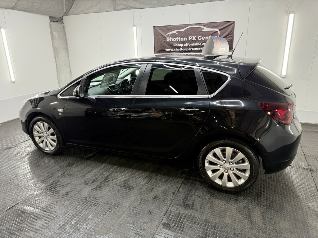 Vauxhall Astra 2.0 Cdti Ecoflex Elite Black #3
