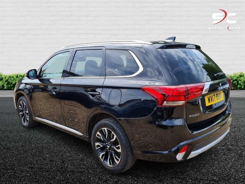 Mitsubishi Outlander Phev Gx 4H Black #4