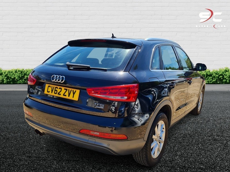 Audi Q3 Tfsi Quattro Se Black #3