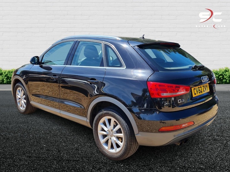 Audi Q3 Tfsi Quattro Se Black #4
