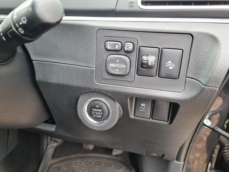 Toyota Verso   #24