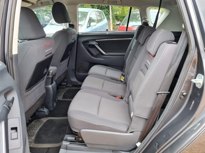 Toyota Verso   #27