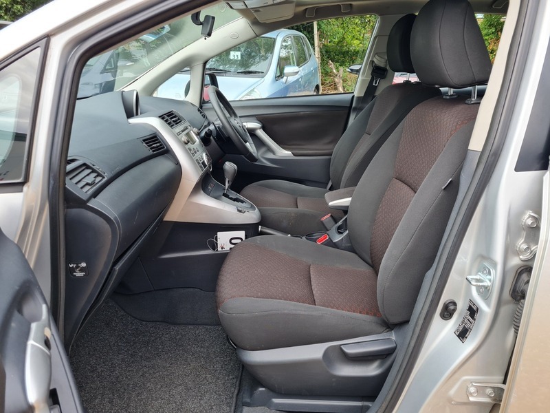 Toyota Verso D-4d Tr Mpv Black #20