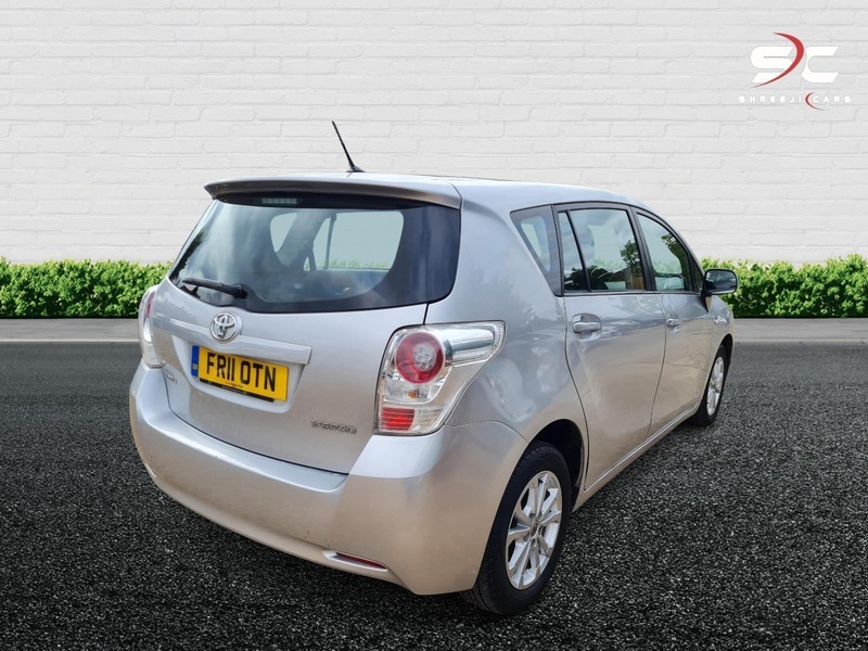 Toyota Verso Valvematic Tr Silver #3
