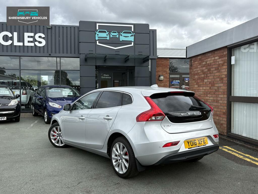 Volvo V40 2.0 D2 Se Lux Nav Hatchback Euro 6 Silver #4
