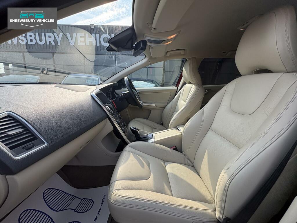 Volvo XC60 Silver #10