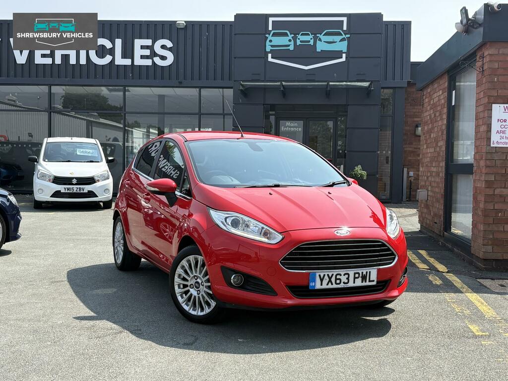 Ford Fiesta Titanium Red #5
