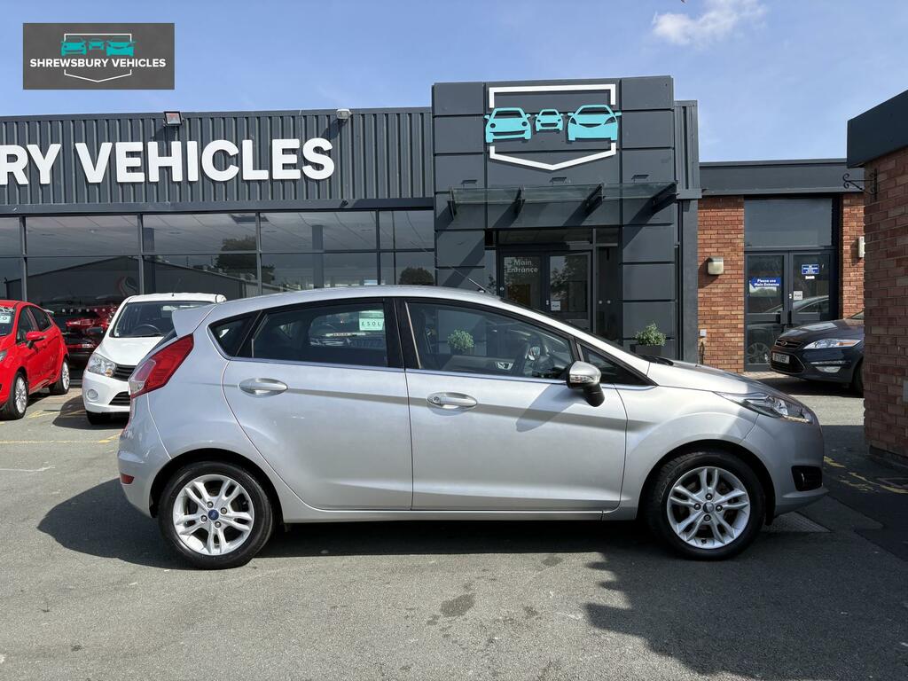 Ford Fiesta Zetec Silver #6