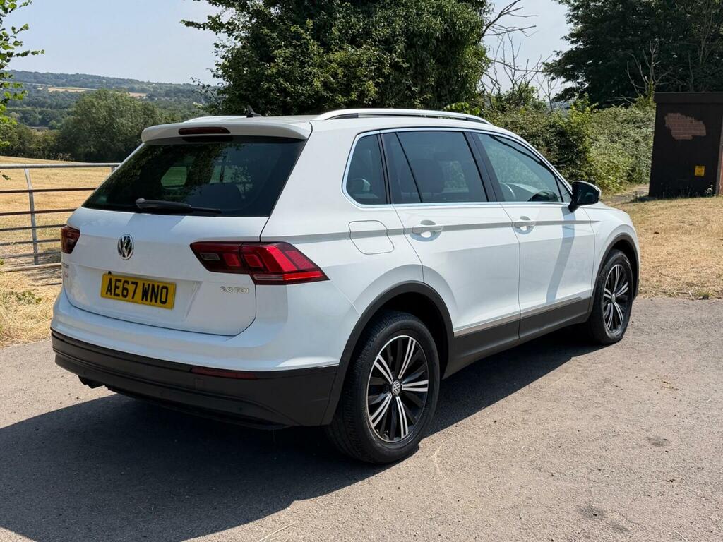 Volkswagen Tiguan Suv 2.0 Tdi Se Navigation Dsg 4Motion Euro 6 Ss AE67WNO White #2