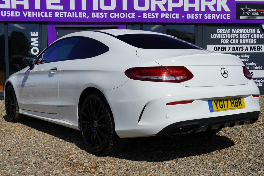 Mercedes-Benz C Class 2.0 C200 Amg Line Premium G-tronic 4Matic Euro White