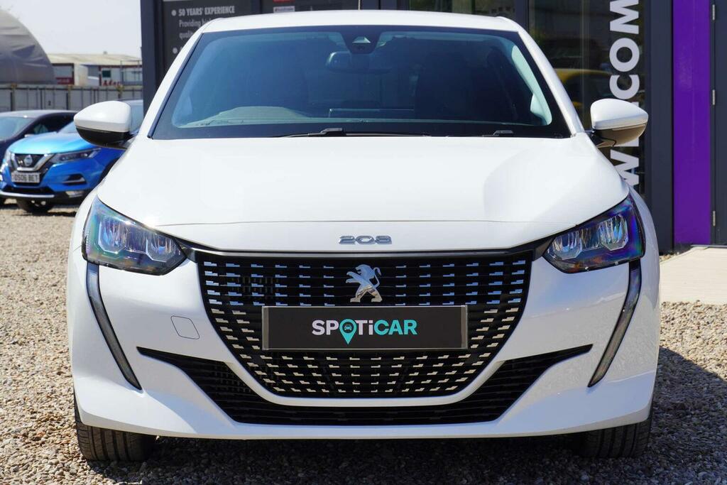 Peugeot 208 1.2 Puretech Allure Premium Euro 6 Ss BJ70OWD White #3