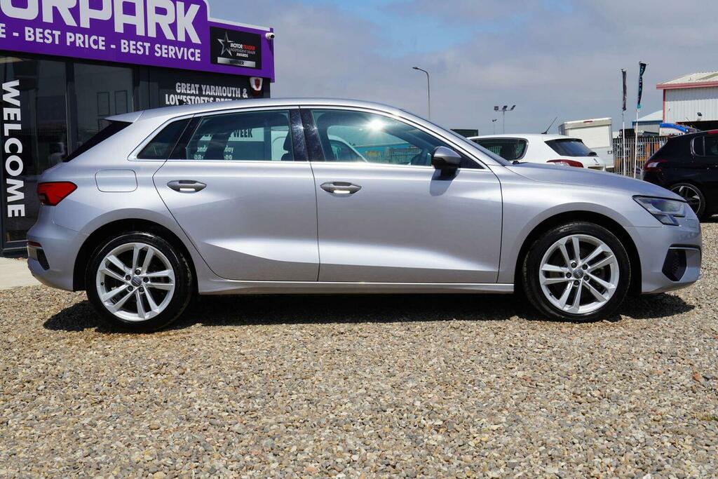 Audi A3 1.5 Tfsi 35 Sport Sportback Euro 6 Ss AO70ZNK Silver #4