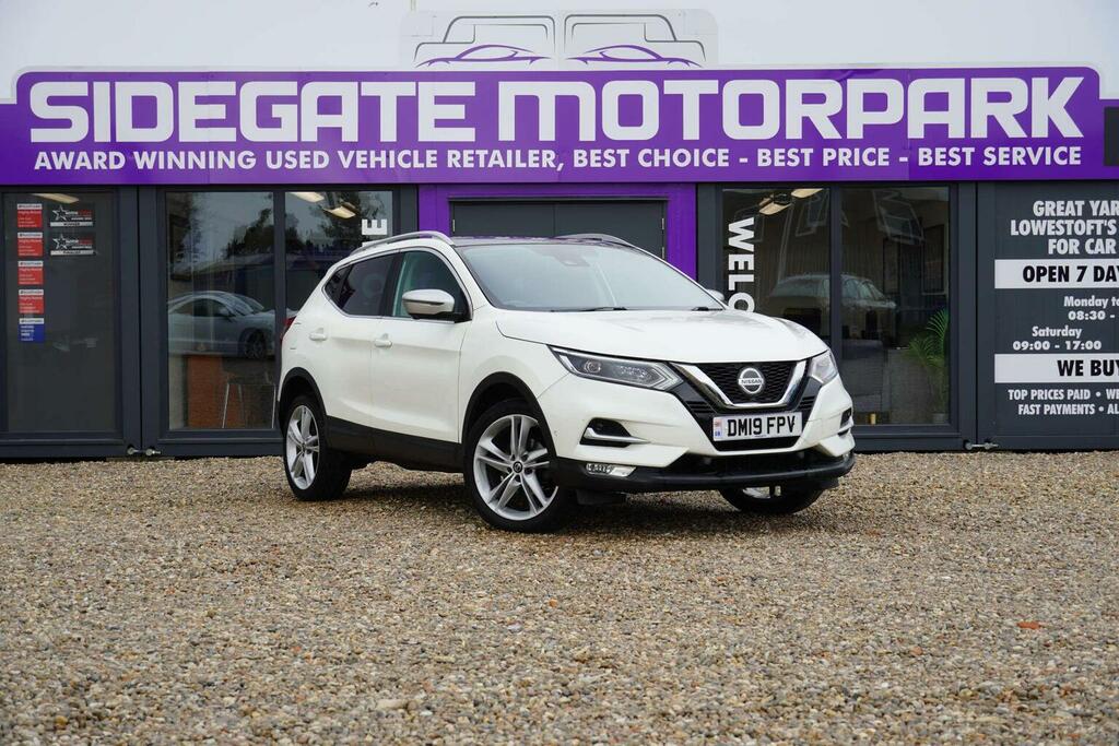 Nissan Qashqai 1.3 Dig-t N-motion Euro 6 Ss White