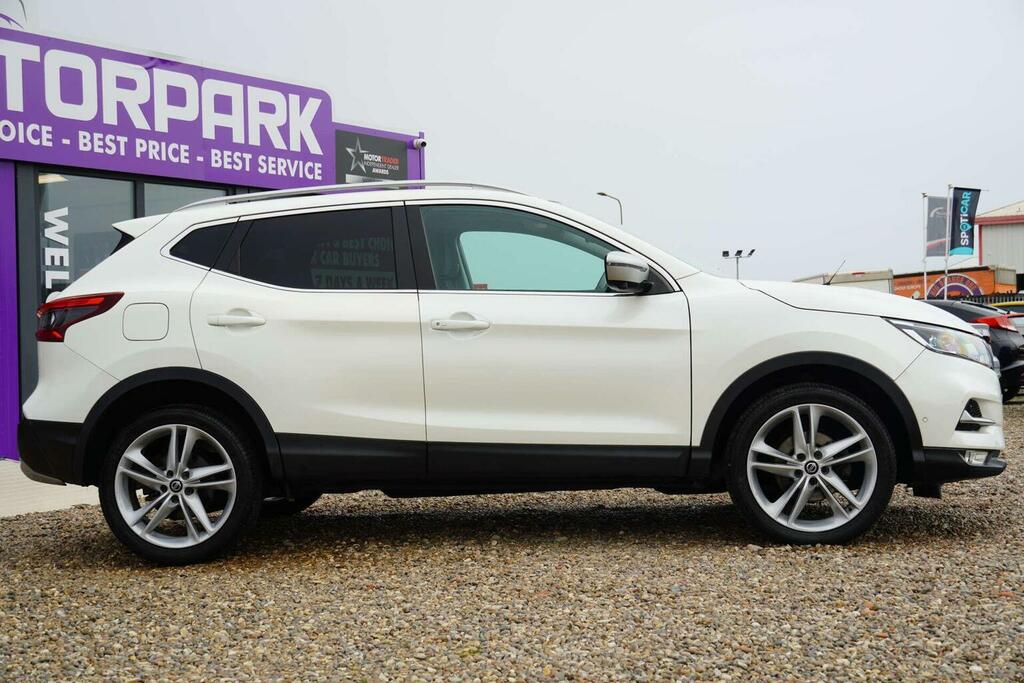 Nissan Qashqai 1.3 Dig-t N-motion Euro 6 Ss White #5