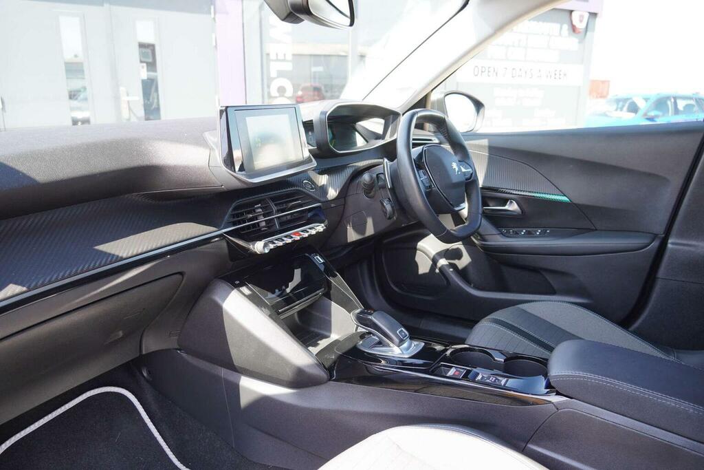 Peugeot 2008 1.2 Puretech Allure Premium Eat Euro 6 Ss Grey #2