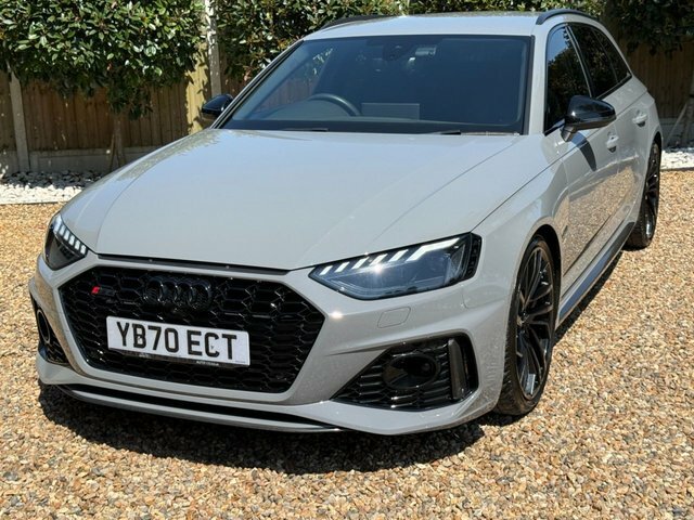Audi RS4 Avant Estate Black #31