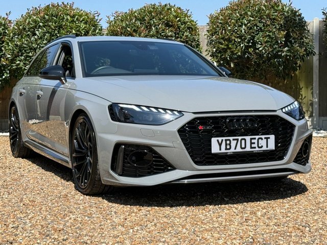 Audi RS4 Avant Estate Black #38