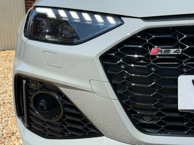 Audi RS4 Avant Estate Black #46