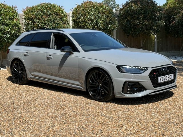 Audi RS4 Avant Estate Black #35