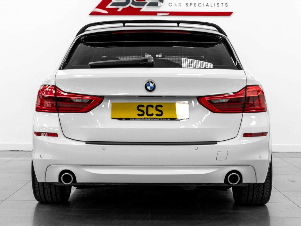BMW 5 Series Estate RIG2935 White #6