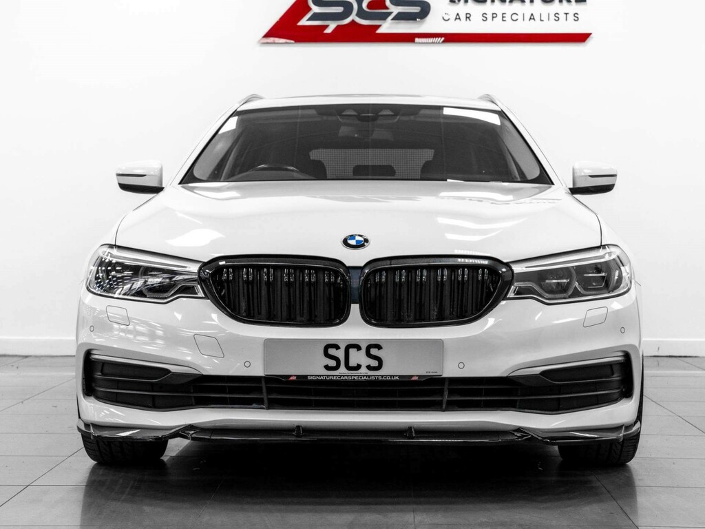BMW 5 Series Estate RIG2935 White #5