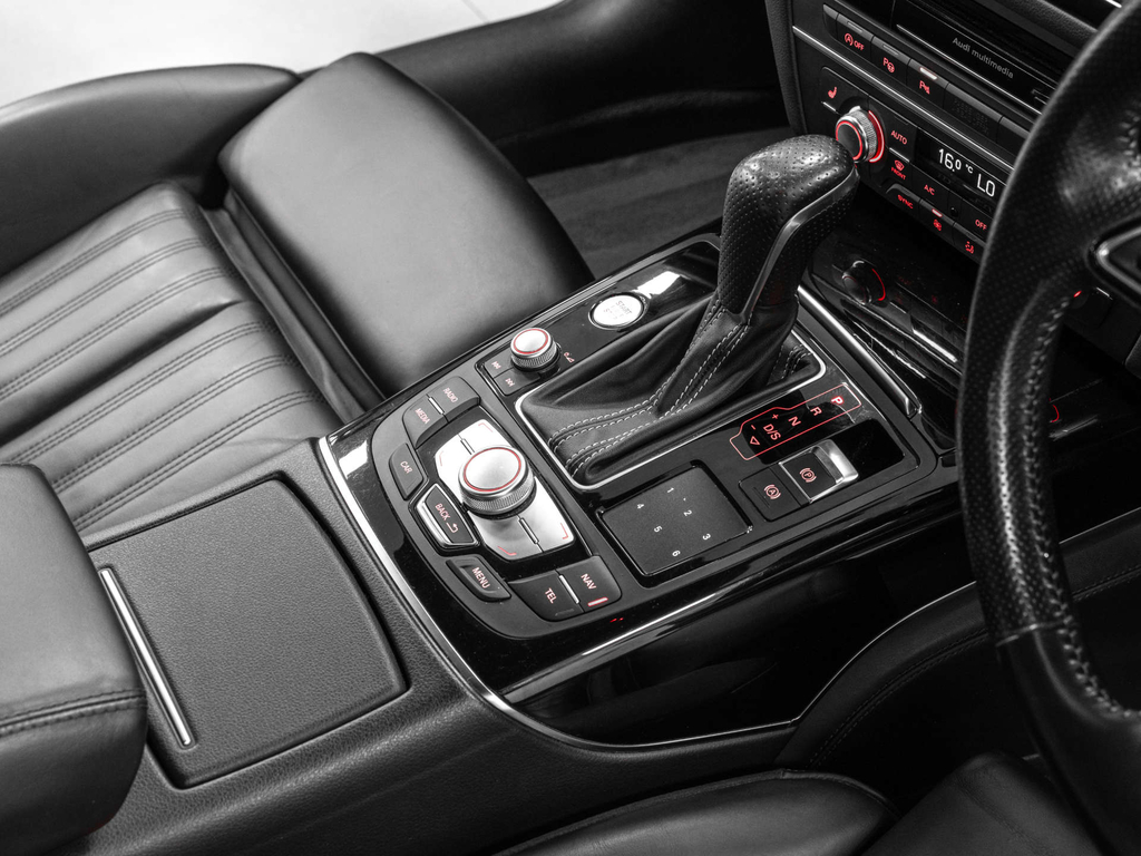 Audi A6 Tdi Ultra S Line Black Edition Red #28