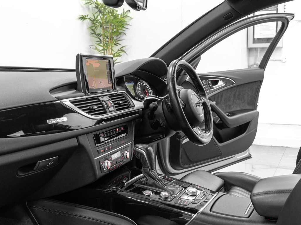 Audi A6 Tdi Ultra S Line Black Edition Red #26
