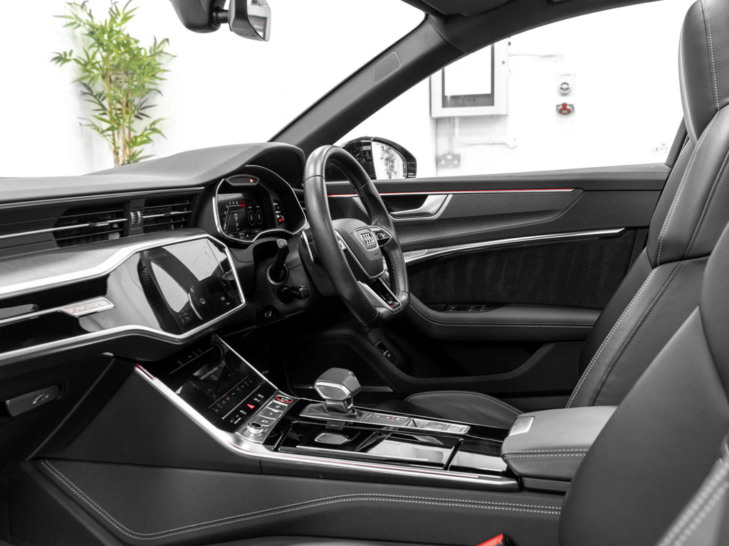 Audi RS6 Black #32