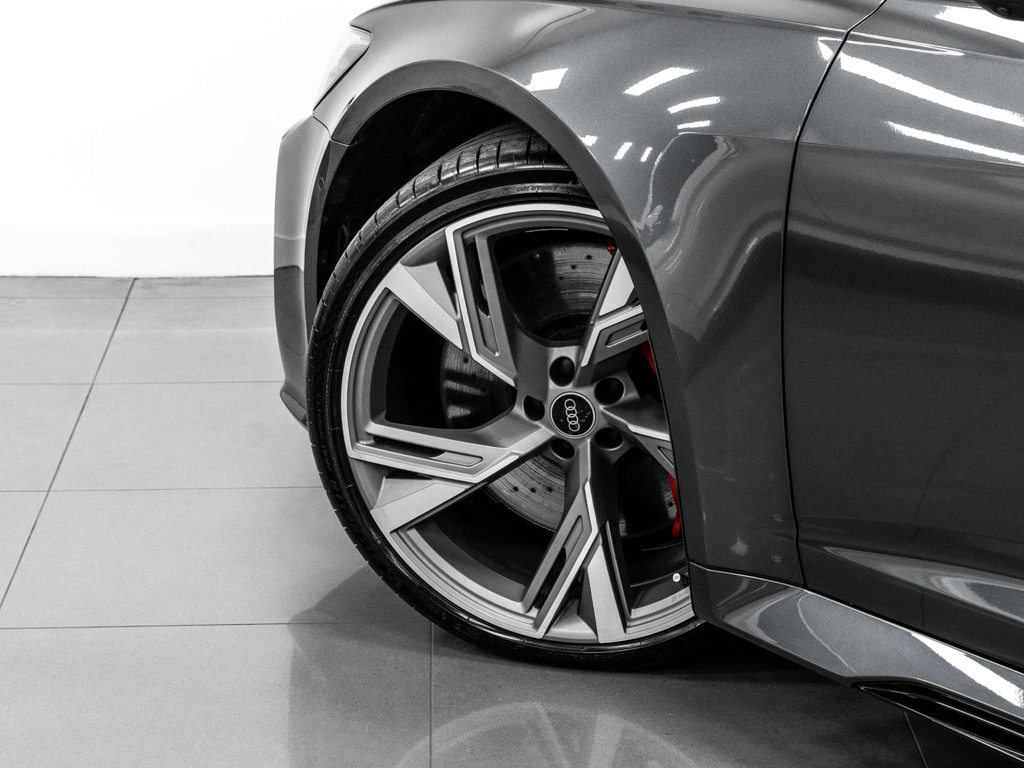 Audi RS6 Black #13