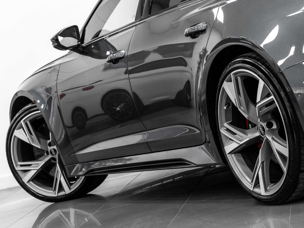 Audi RS6 Black #12