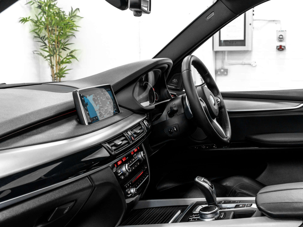 BMW X5  Black #30