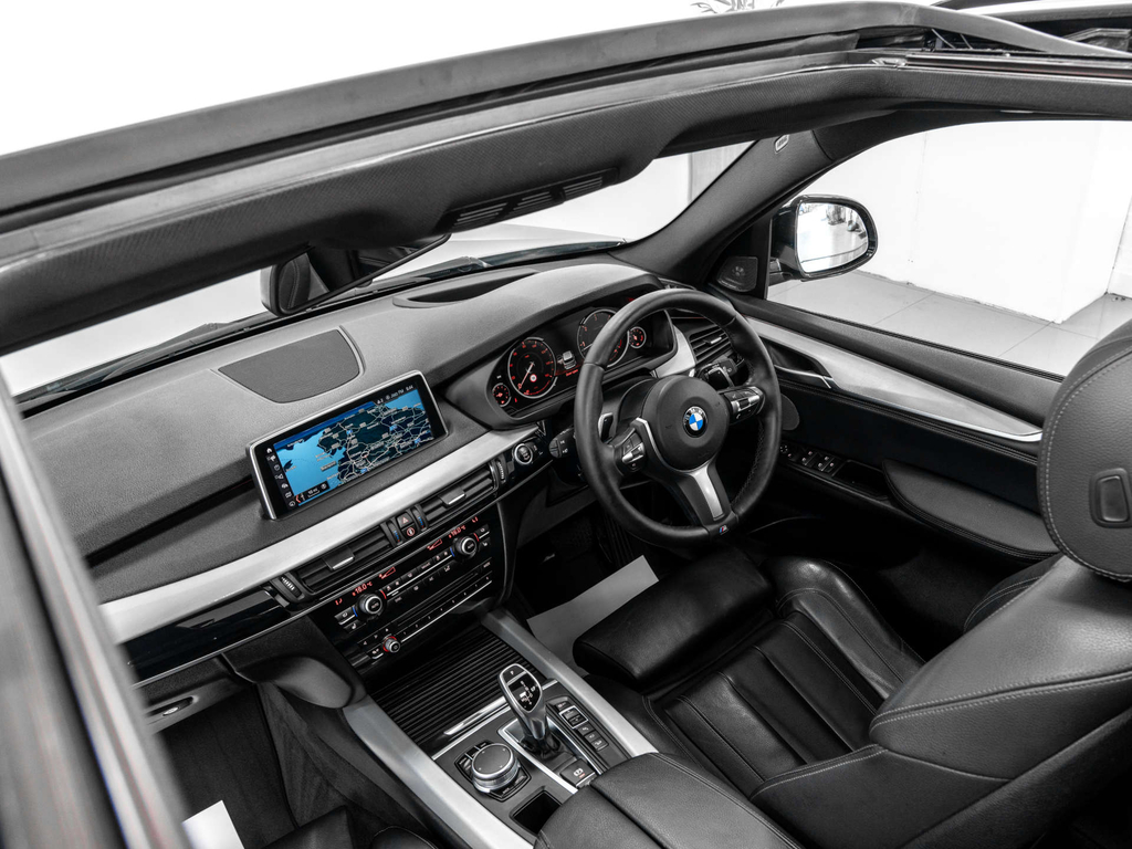 BMW X5  Black #18