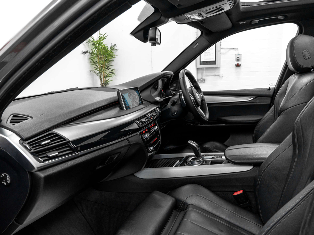 BMW X5  Black #17