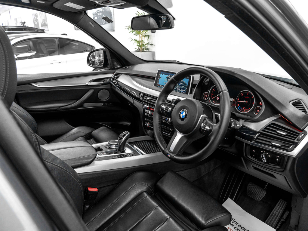 BMW X5  Black #16