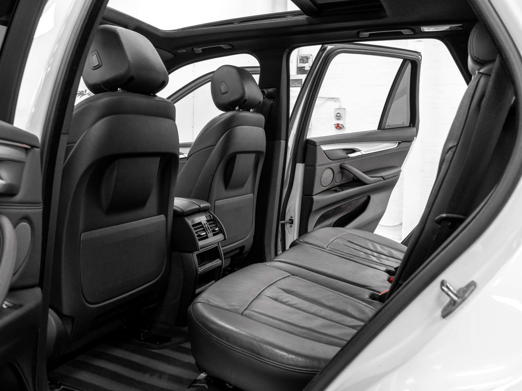 BMW X5 30D M Sport White #24