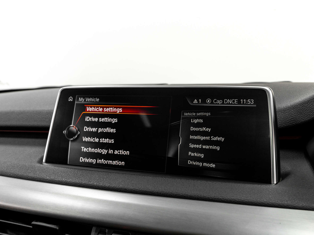 BMW X5 30D M Sport White #43