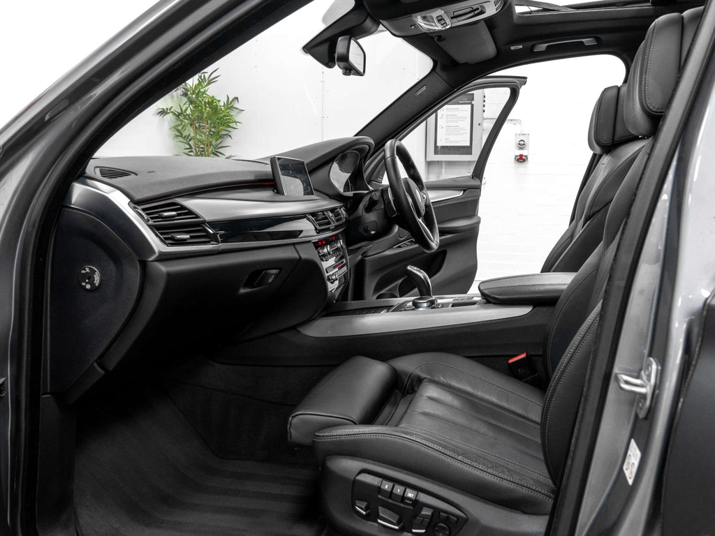 BMW X5 Suv Black #14