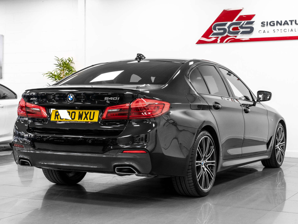 BMW 5 Series Saloon RO20WXU Black #4