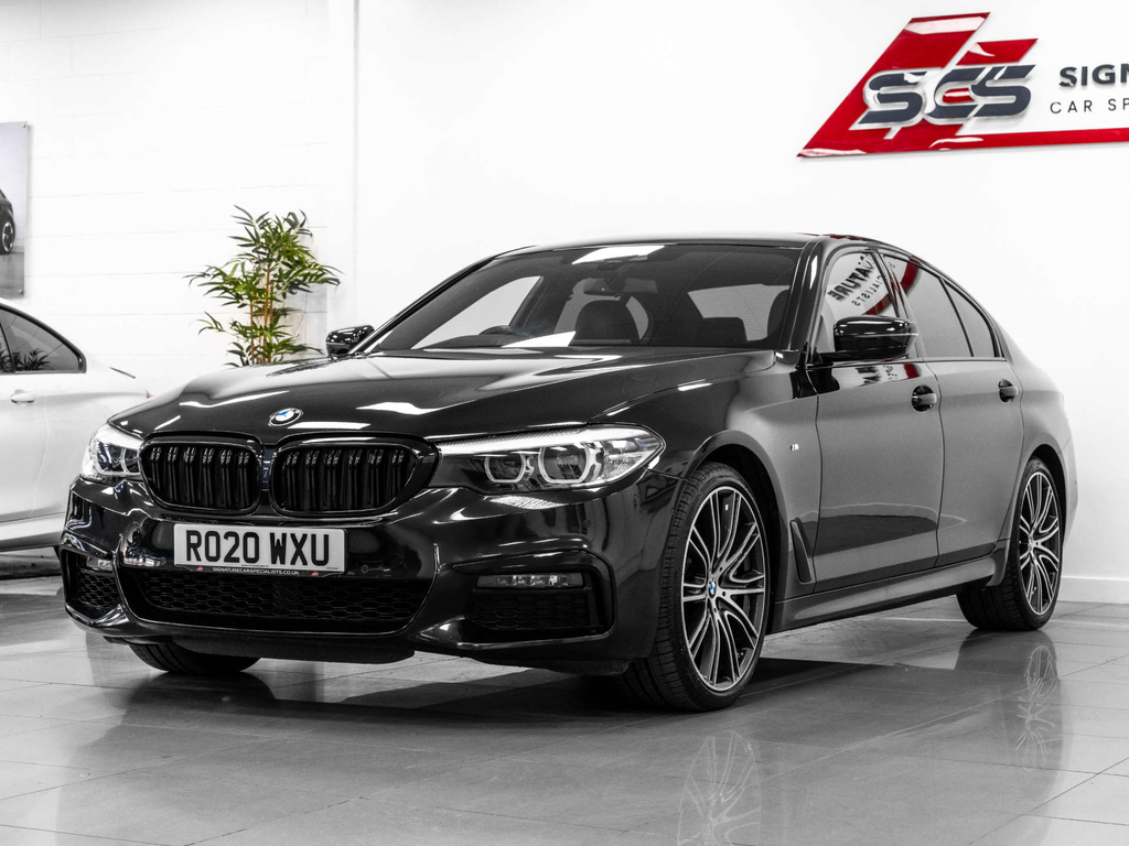 BMW 5 Series Saloon RO20WXU Black #2