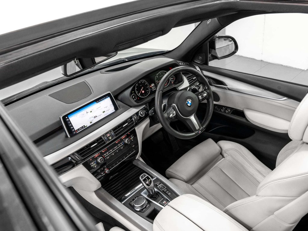 BMW X5 Xdrive40d M Sport Black #18