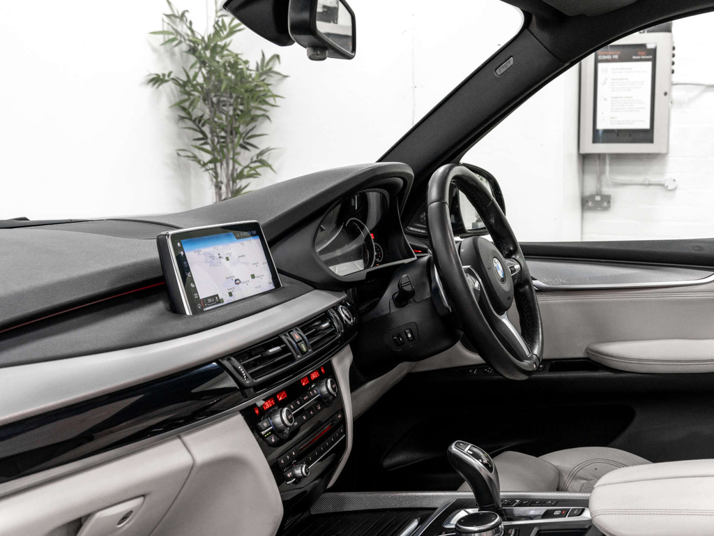 BMW X5 Xdrive40d M Sport Black #30