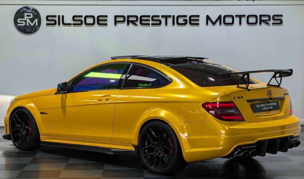 Mercedes-Benz C Class 6.2 C63 Amg #6