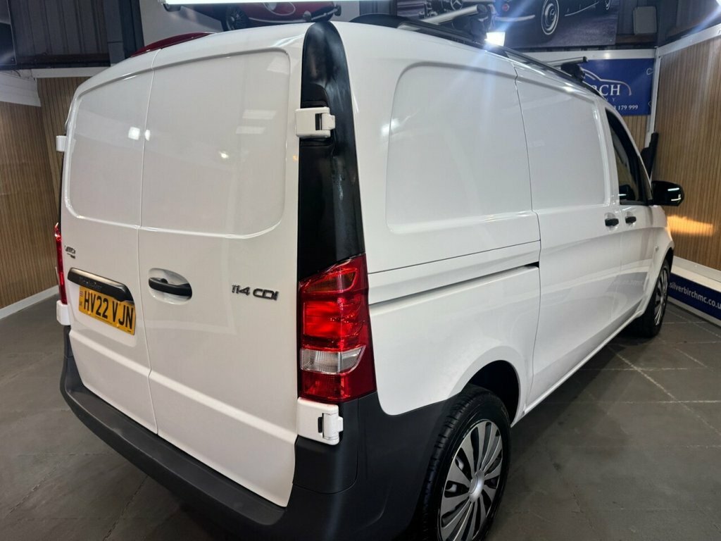 Mercedes-Benz Vito 2L Progressive HV22VJN White #5