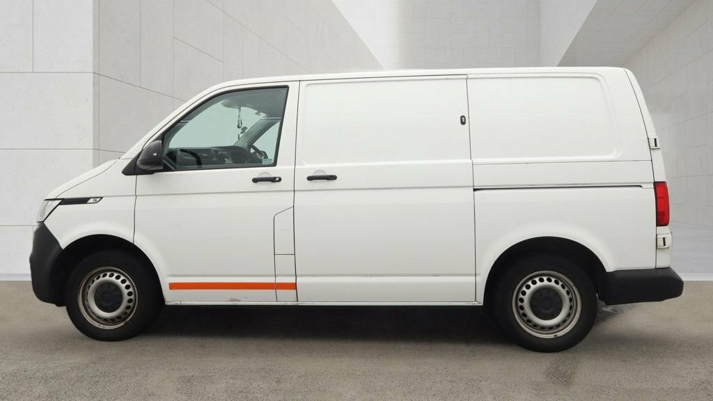 Volkswagen Transporter 2L Startline White
