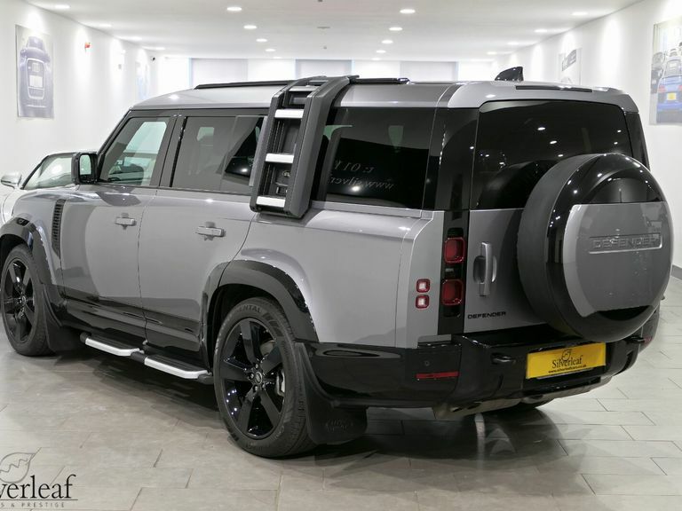 Land Rover Defender 130 2023 23 Land Rover Defender 130 D300 X-dynamic Hse Grey #2