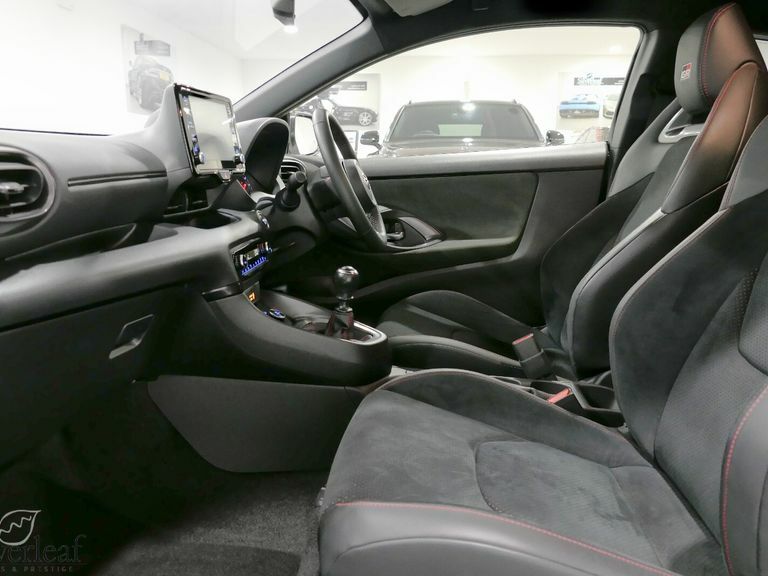Toyota Yaris 2022 72 Toyota Yaris Gr 1.6 Awd Circuit Pack CX72YZG White #5