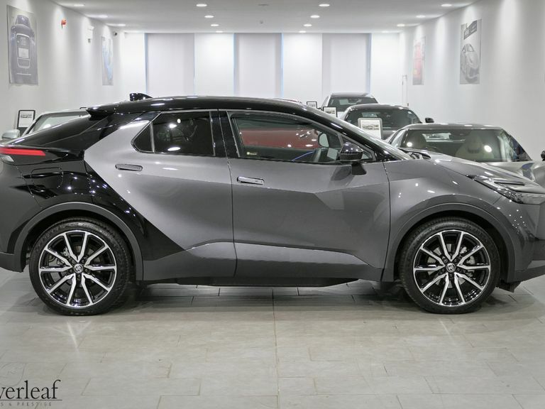 Toyota C-Hr 2025 75 Toyota C-hr 2.0 Phev Gr Sport Cvt EK75TVZ Grey #3