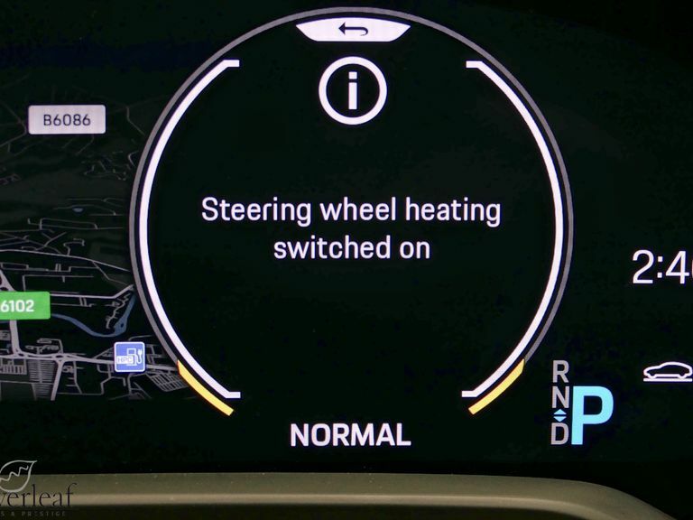 Porsche Taycan Base Automatic White #24