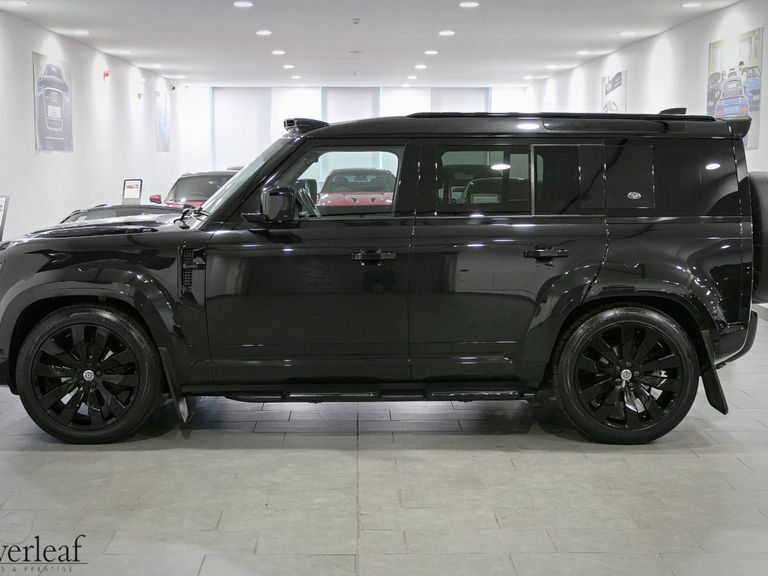 Land Rover Defender 110 2022 22 Land Rover Defender 110 D250 Xs Edition Ur Black #4