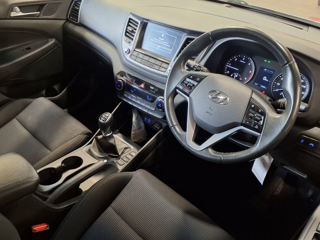 Hyundai Tucson 1.7L Se Nav SW16DXP Grey #2